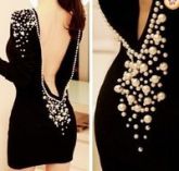 Vestido sexy com decote nas costas