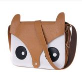 Bolsa super fofa em couro ecológico! Várias cores!