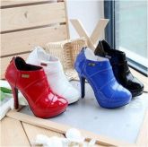 COMPRE JÁ Lindos sapatos preto, vermelho, branco ou azul!